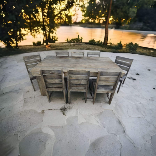 8 Seater with 8x chairs